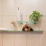 Baltic Amber In Diplomatic District & Free Parking *