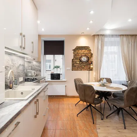 Baltic Amber In Diplomatic District & Free Parking Апартаменты Рига