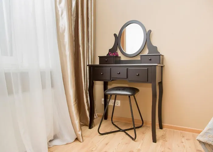 Baltic Amber In Diplomatic District & Free Parking *