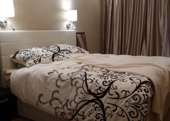 Baltic Amber In Diplomatic District & Free Parking * Riga