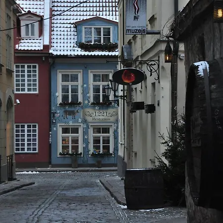 Baltic Amber In Diplomatic District & Free Parking Apartment Riga