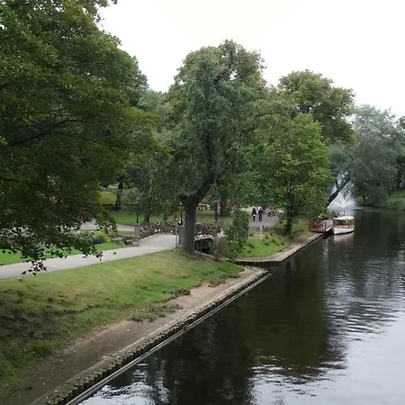 Baltic Amber In Diplomatic District & Free Parking